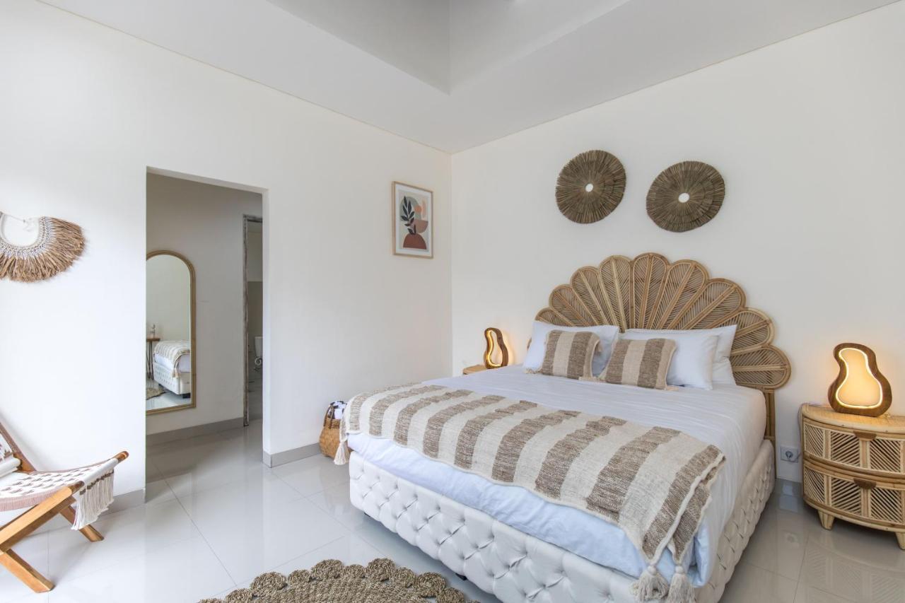Villa Luna Rose 塞米亚克 外观 照片